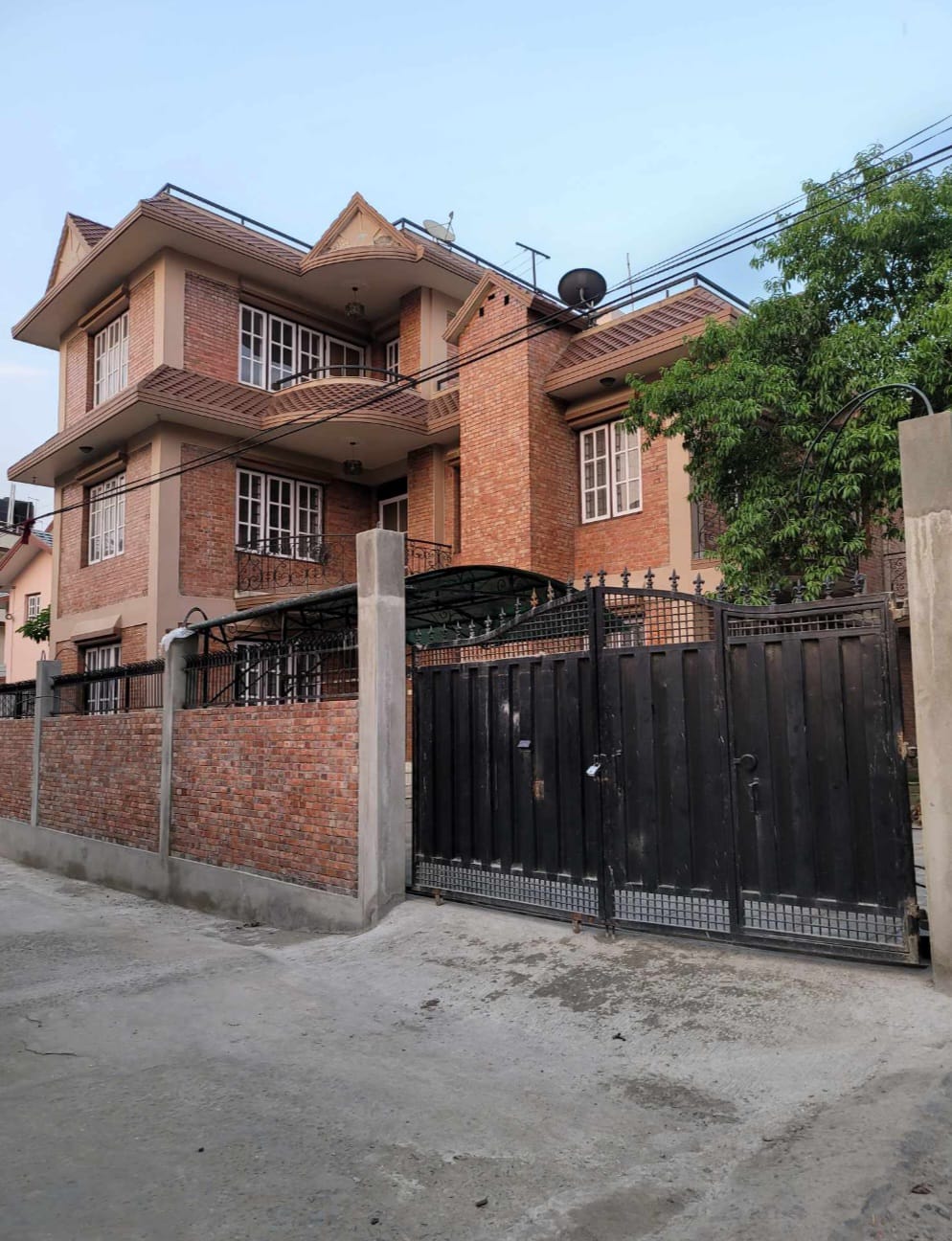 property-image